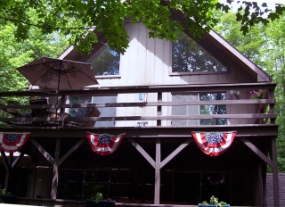 Snowman Cabin vacation home in Gaylord Michigan.